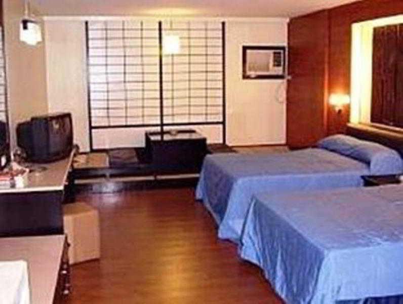 Hotel Sogo Edsa Caloocan Kültér fotó