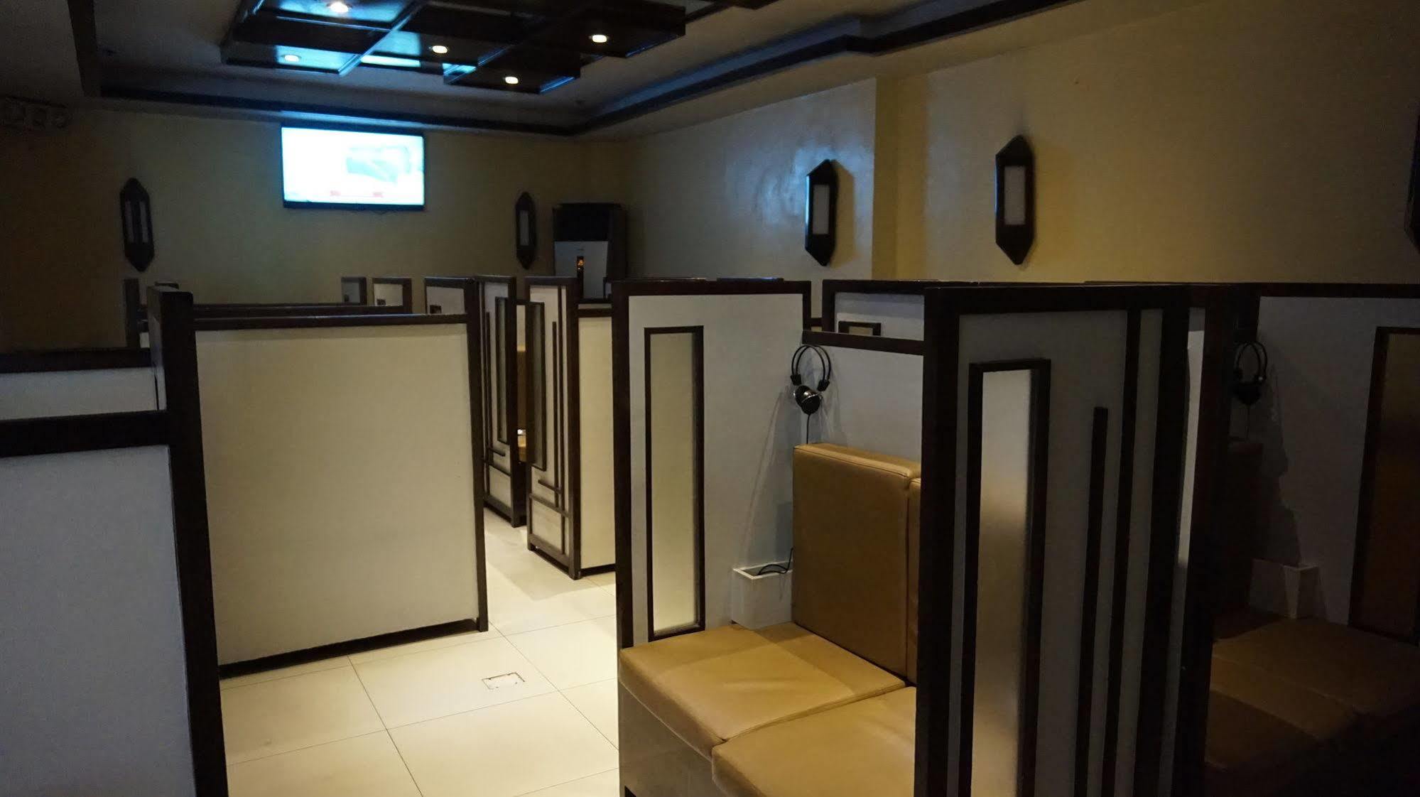 Hotel Sogo Edsa Caloocan Kültér fotó